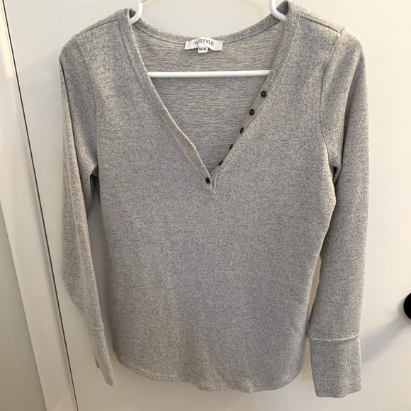 Soft grey long sleeved top - Picture 1 of 5